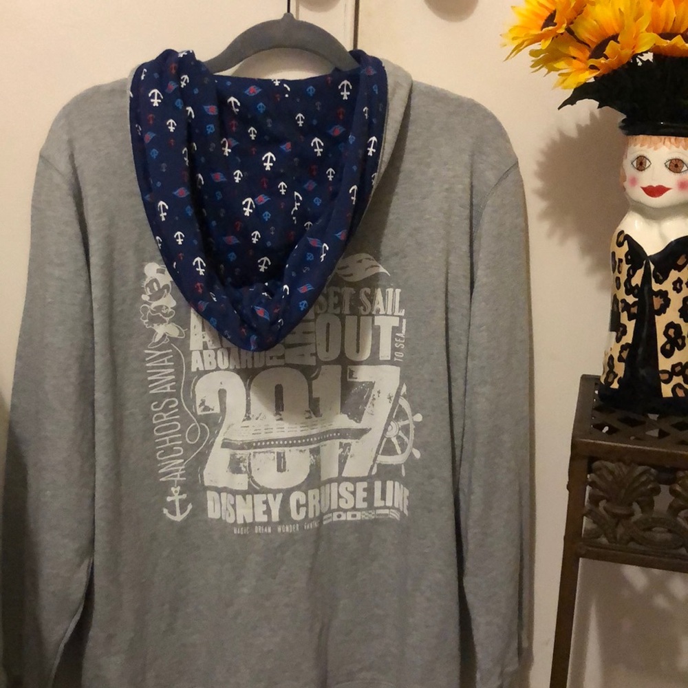 Minnie Mouse Disney cruise line 2017 hoodie. - Picture 2 of 7